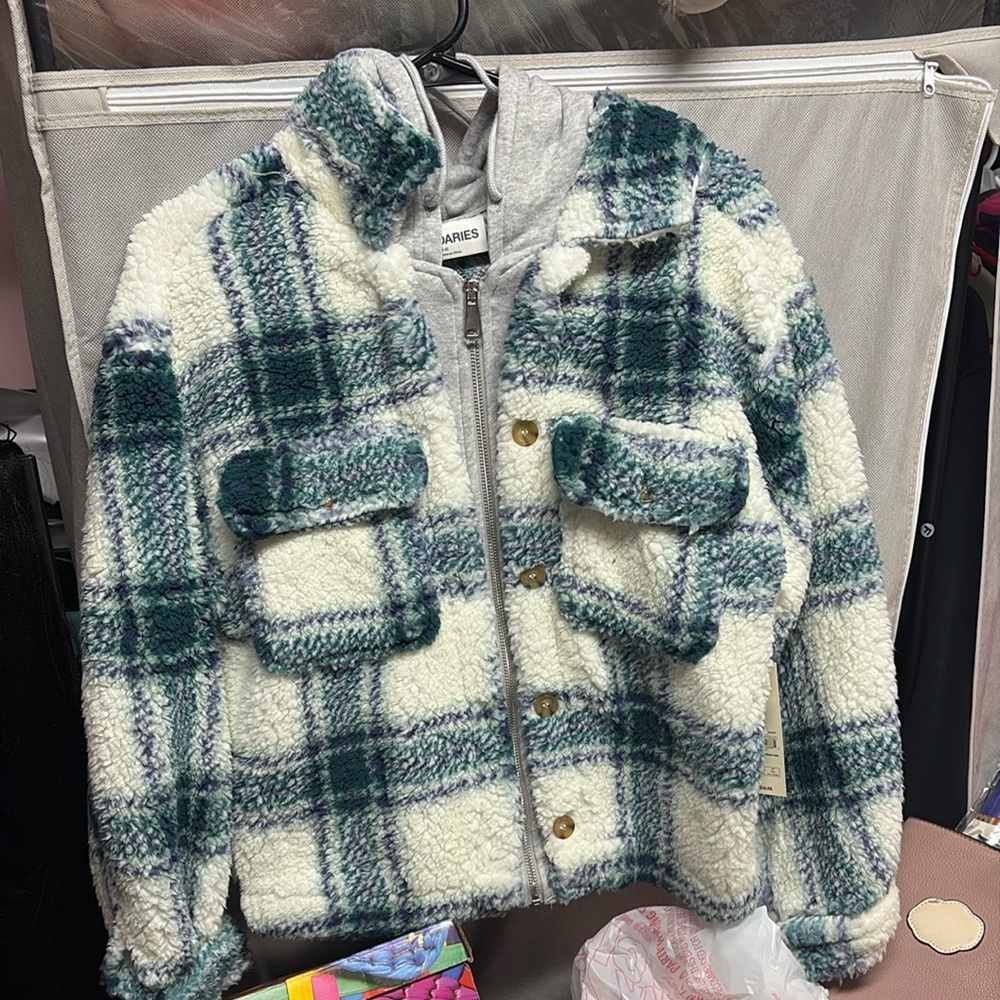 No Boundaries Plaid Sherpa Jacket - Picture 2 of 3